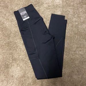 *NEW WITH TAG Victoria Sport leggings